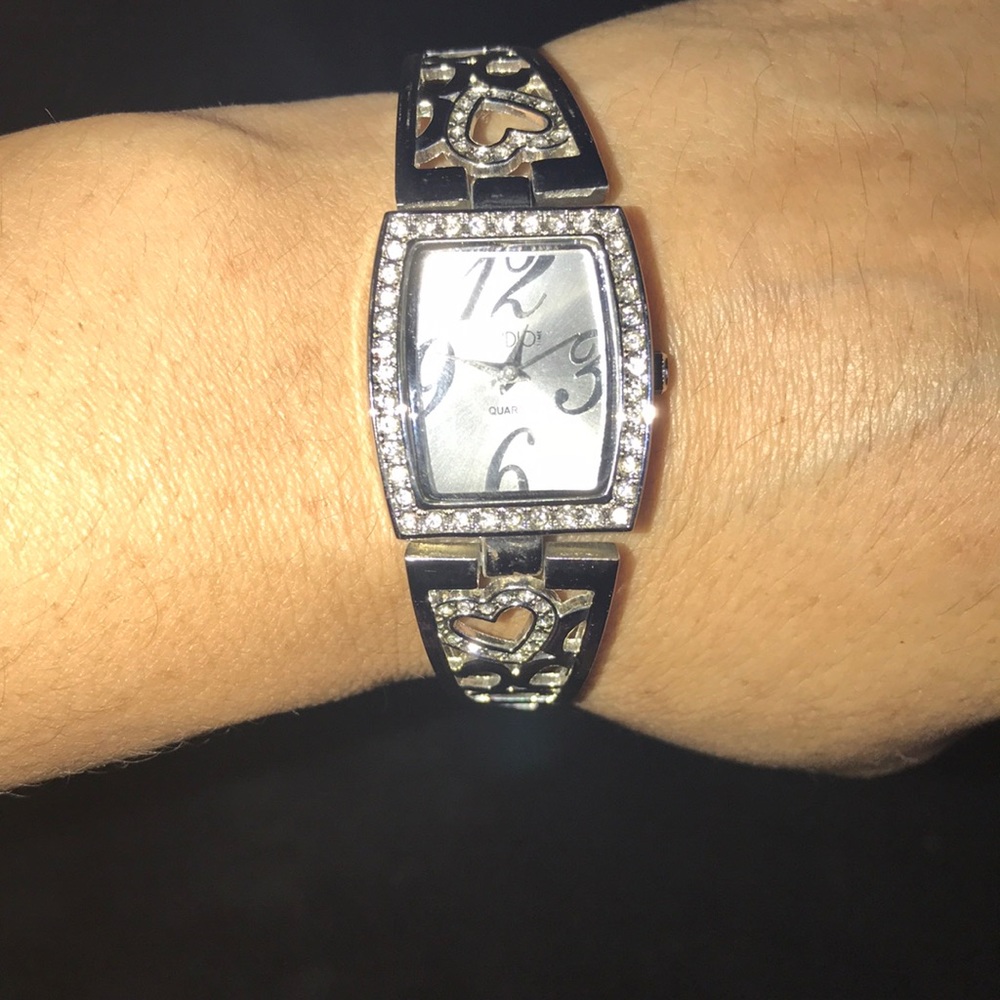 Watch - Picture 5 of 5